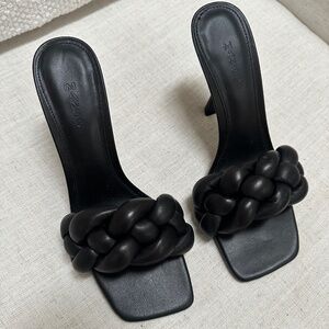 NWOT MANGO Black Woven Puffy High Heel Mule Slide Size 39 / U.S. 8.5